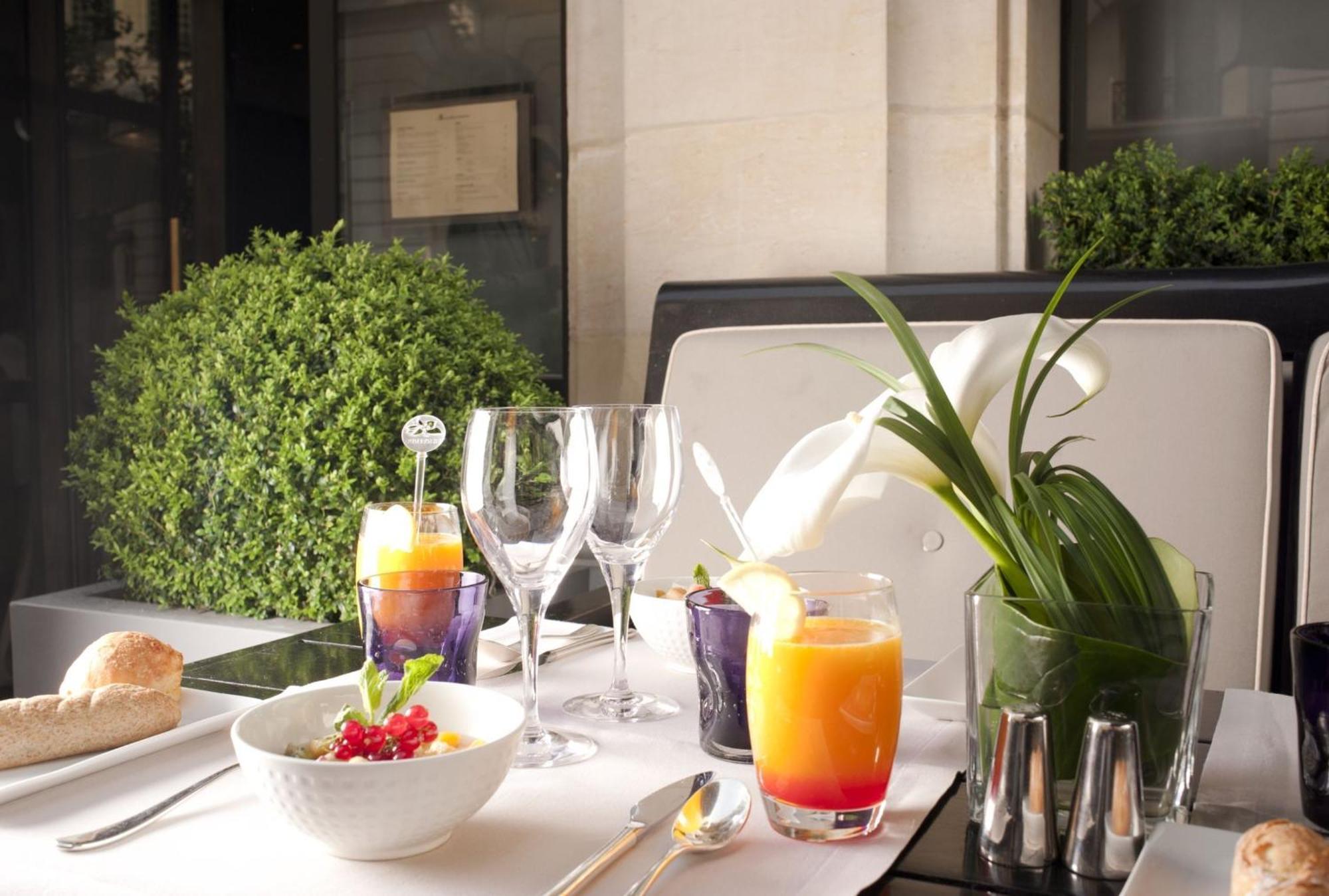 Hotel Montalembert Париж Ресторант снимка